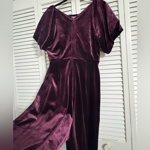 Ivy City Co Velvet Jumpsuit - Picture 6 of 9